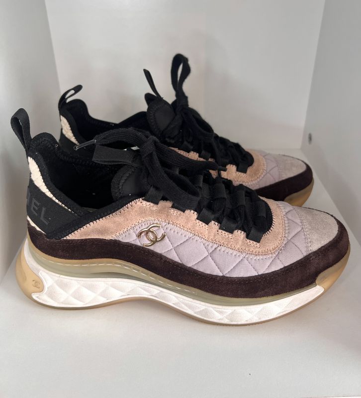 101971 - Chanel Sneakers 