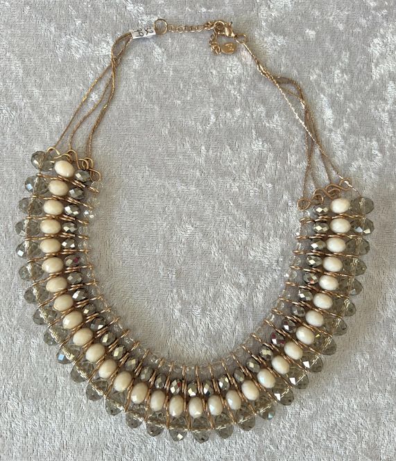 Hovedbilde 279 - champagnefarget smykke 