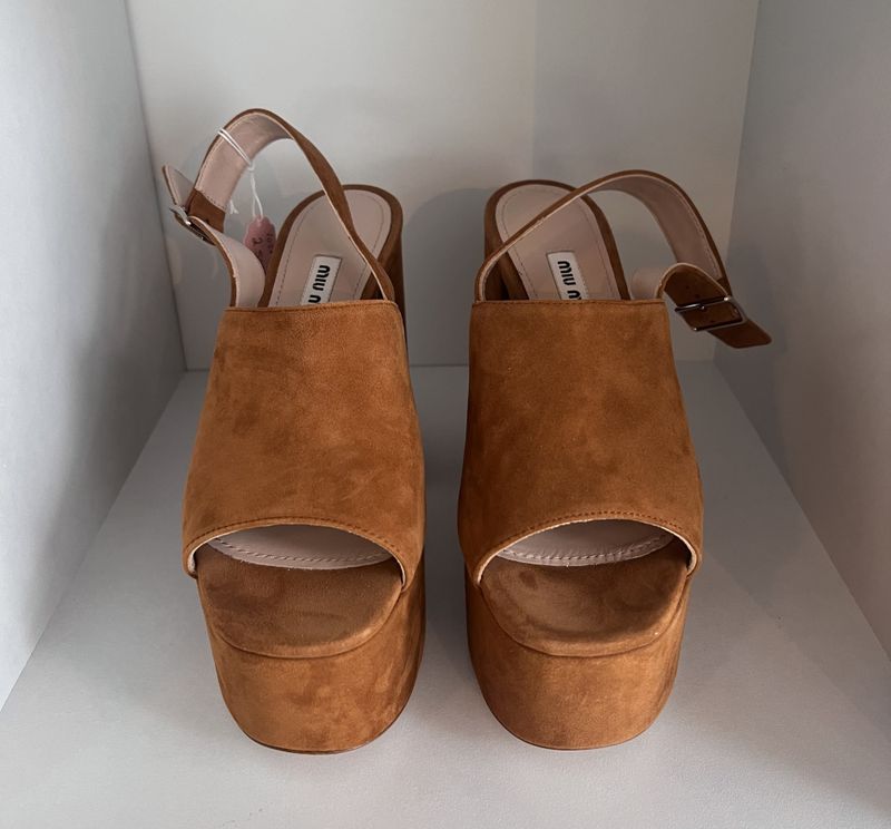 102249 - Miu Miu Suede Platform Sandal 