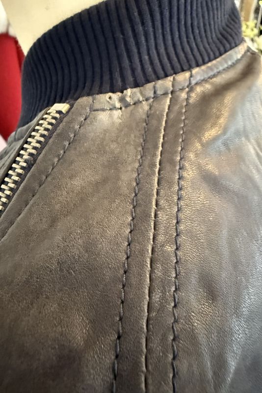 50054- skinnjakke fra Pierre Balmain