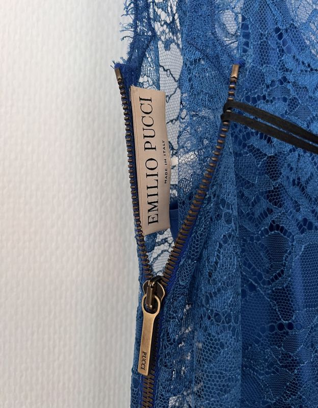 102490 - Emilio Pucci One-Shoulder Lace Dress Blue