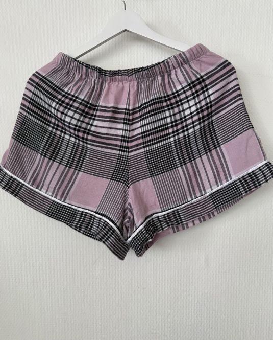 Hovedbilde 2036- pysj sett DKNY