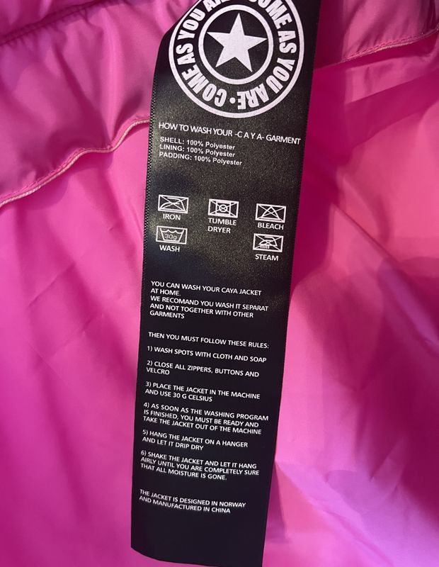 101849 - C.A.Y.A Rihanna parkas