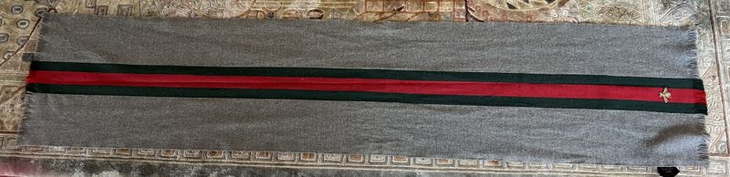 101957 - Gucci skjerf 