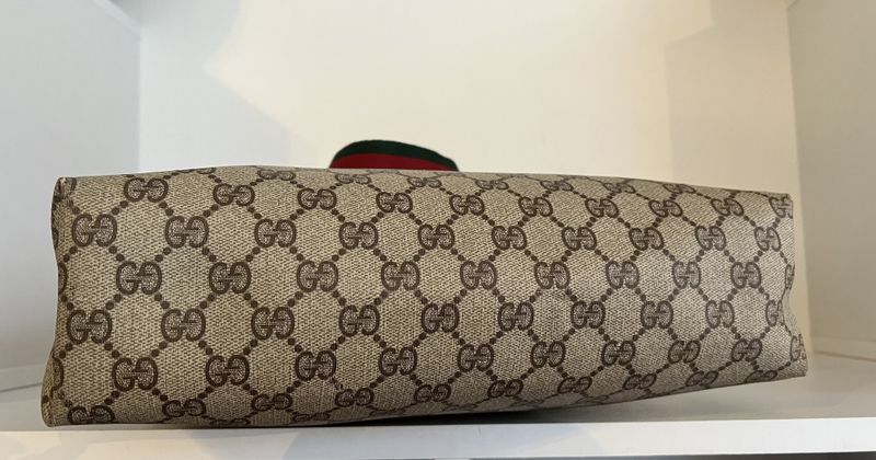101946 - Gucci GG Supreme Book tote