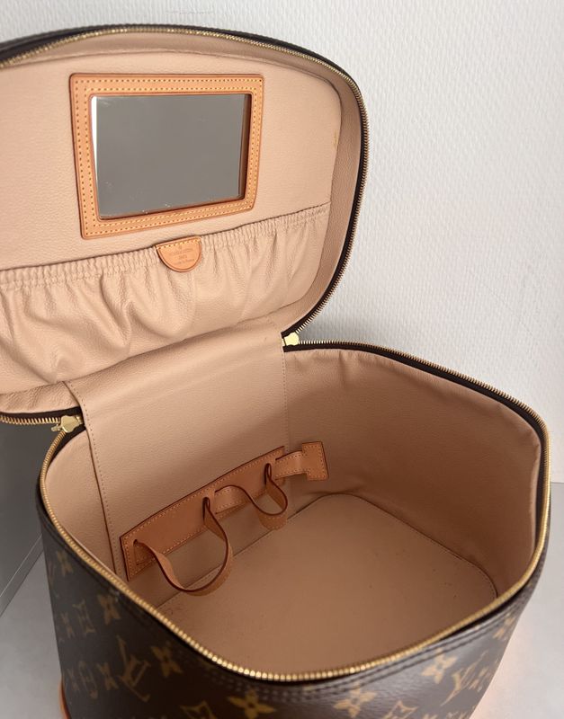 102630 - Louis Vuitton Nice Vanity Beautybox