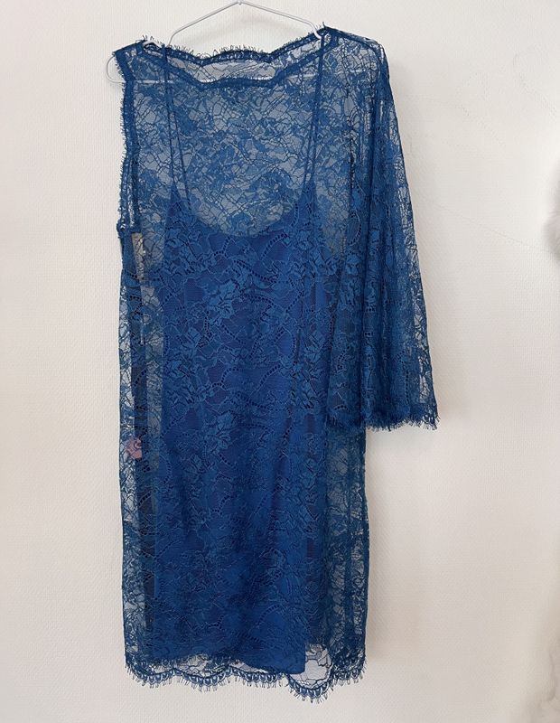 102490 - Emilio Pucci One-Shoulder Lace Dress Blue