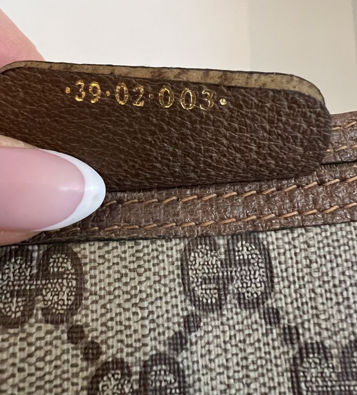 101946 - Gucci GG Supreme Book tote