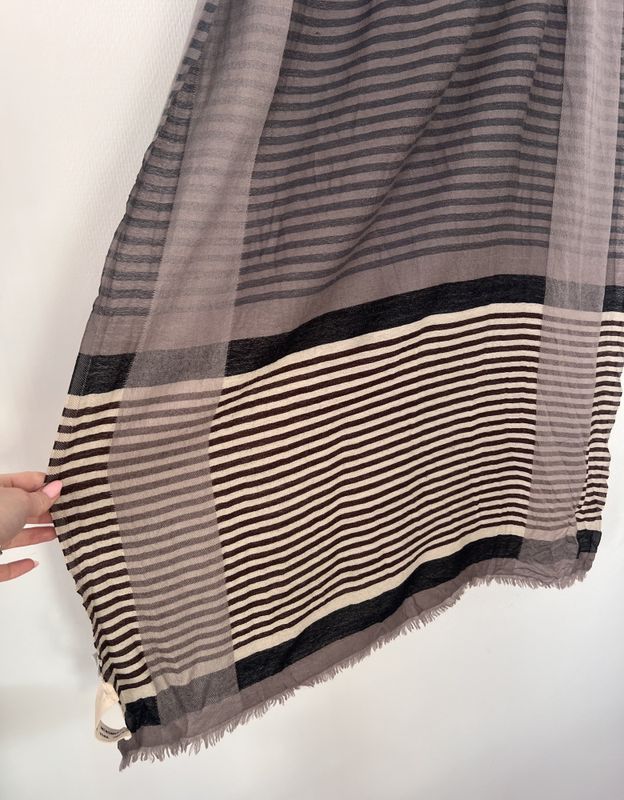 50224 - Yigal Azrouël skjerf 